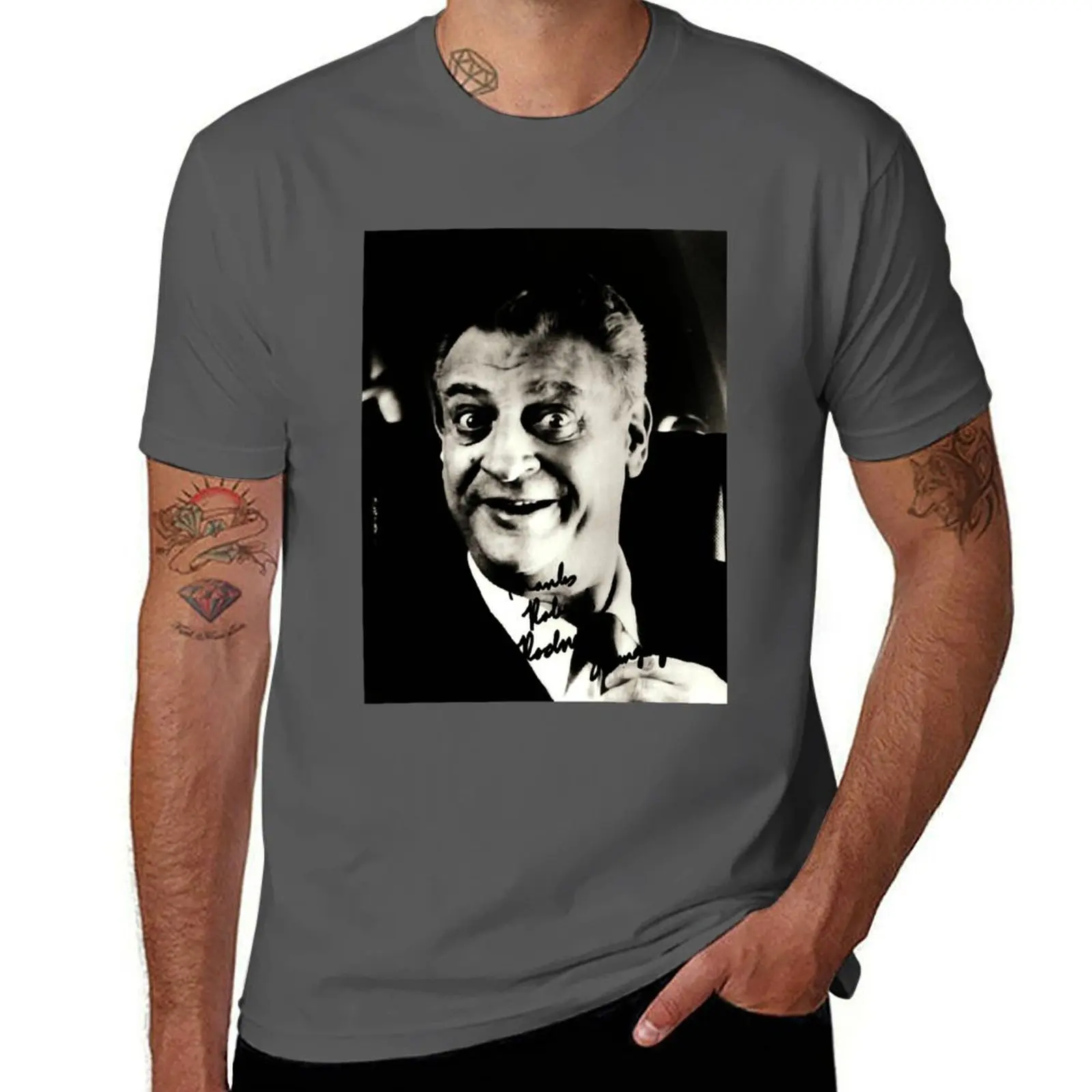 Music Vintage Retro Rodney Dangerfield Autographed Photo Bw &Quot;Thanks Robert&Quot; Unofficial Uni T-Shirt
Music Vintage Retro Rodney Dangerfield Autographed Photo Bw &Quot;Thanks Robert&Quot; Unofficial Uni T-Shirt