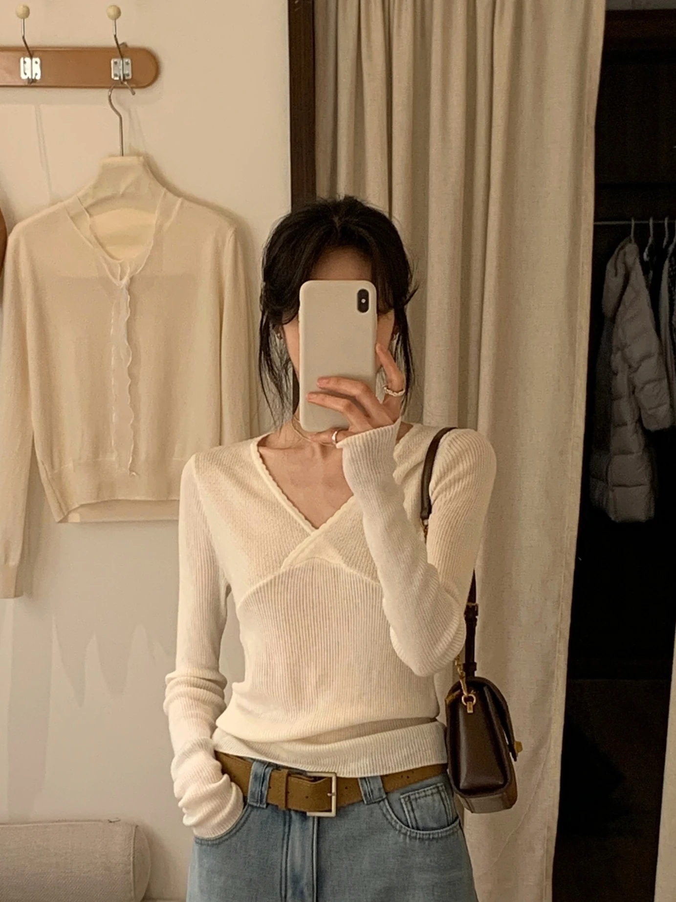 BRIVIN Korean Sle V-Ne Wool Knitwear Women's Slim Fit Base Layer Top Spring 2026 Striped Long Sve Regular Length
BRIVIN Korean Sle V-Ne Wool Knitwear Women's Slim Fit Base Layer Top Spring 2026 Striped Long Sve Regular Length