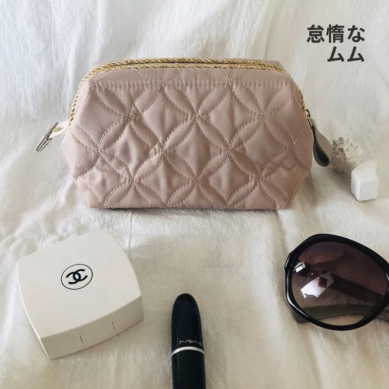 Portable Velvet Makeup Bag Francfranc Sewn Storage Bag Handheld Wash Bag Convenient Family Storage Tools Velvet Cosmetic Bag
Portable Velvet Makeup Bag Francfranc Sewn Storage Bag Handheld Wash Bag Convenient Family Storage Tools Velvet Cosmetic Bag