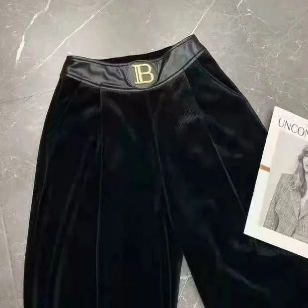 Autumn winter letter thick velvet warm black harem pants Women high waist plus size pants loose trousers
Autumn winter letter thick velvet warm black harem pants Women high waist plus size pants loose trousers