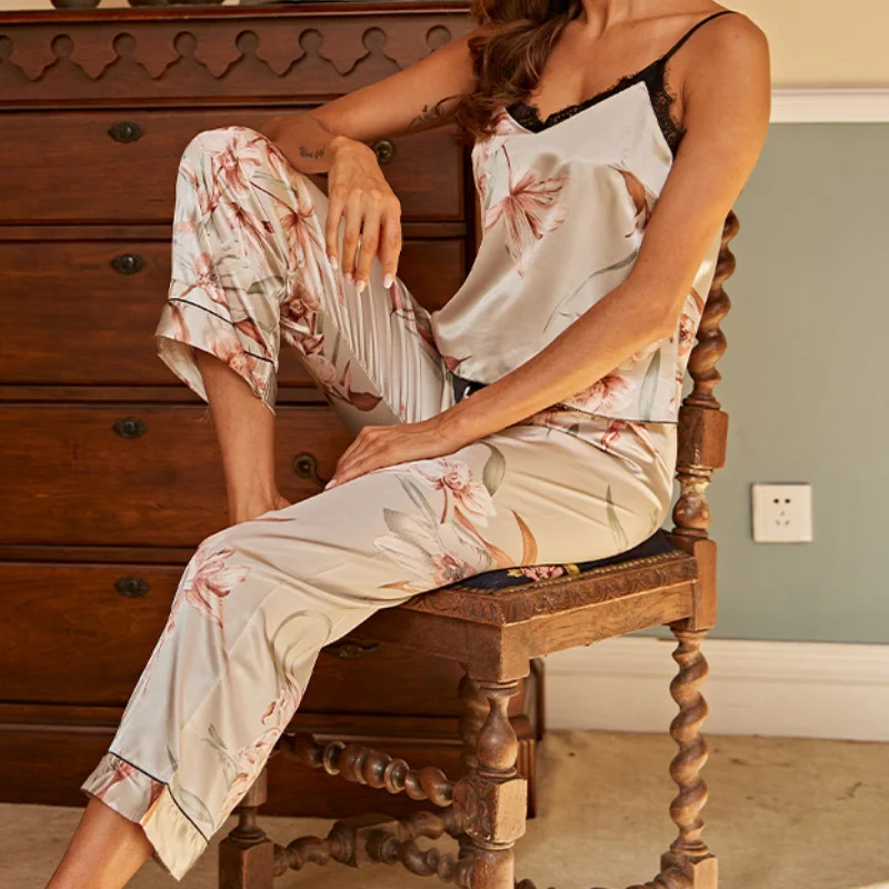 Pajamas Summer 2 Pieces Sleep Set Sexy Strap Sling&Pants Suit Sleepwear Female Print Flower Pyjamas Casual Home Clothes
Pajamas Summer 2 Pieces Sleep Set Sexy Strap Sling&Pants Suit Sleepwear Female Print Flower Pyjamas Casual Home Clothes