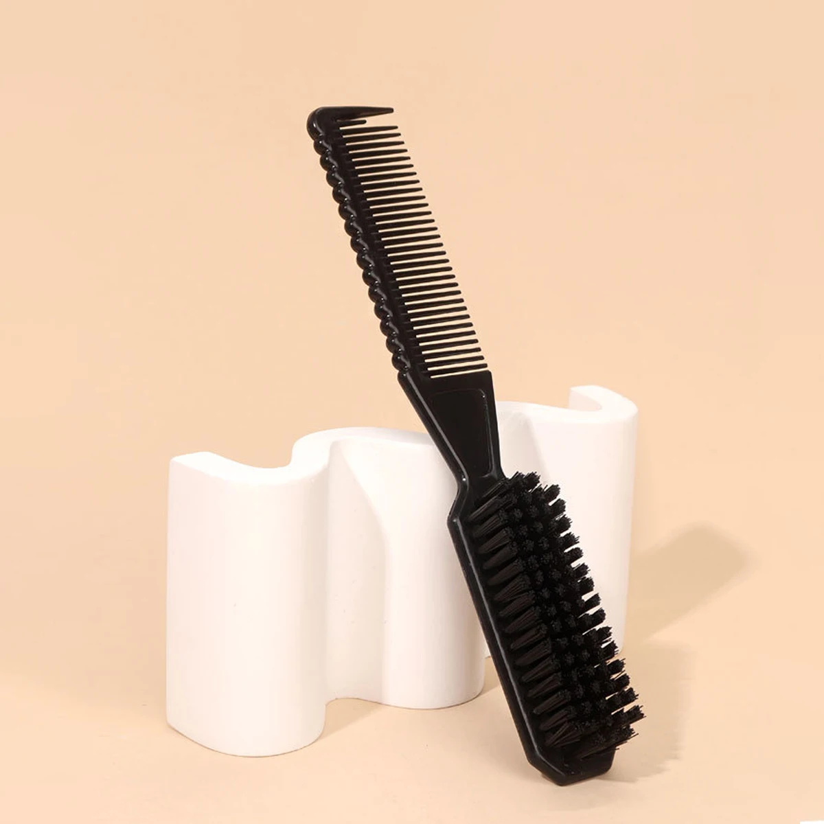 Hairdressing styling brush, wave shaped design, anti slip handle, suitable for both dry and wet use, special for real hair wigs
Hairdressing styling brush, wave shaped design, anti slip handle, suitable for both dry and wet use, special for real hair wigs