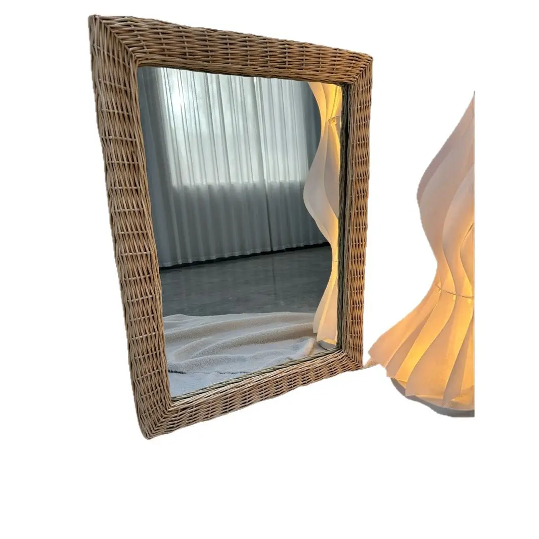 Bamboo and wood teahouse, Chinese decorative mirror, B&B inn, medieval style household bamboo mirror
Bamboo and wood teahouse, Chinese decorative mirror, B&B inn, medieval style household bamboo mirror