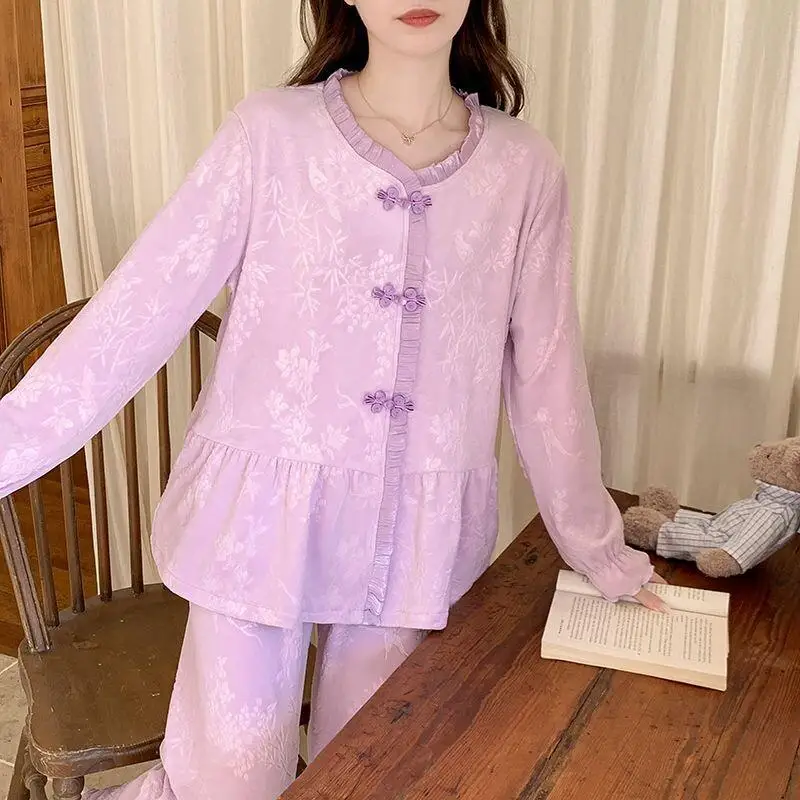 Пижамы женские, осенне-зимние, милый флисовый кардиган из кораллового флиса, тонкий флис, новинка 2025, домашняя одежда больших размеров, домашняя одежда, уютная милая одежда
Пижамы женские, осенне-зимние, милый флисовый кардиган из кораллового флиса, тонкий флис, новинка 2025, домашняя одежда больших размеров, домашняя одежда, уютная милая одежда