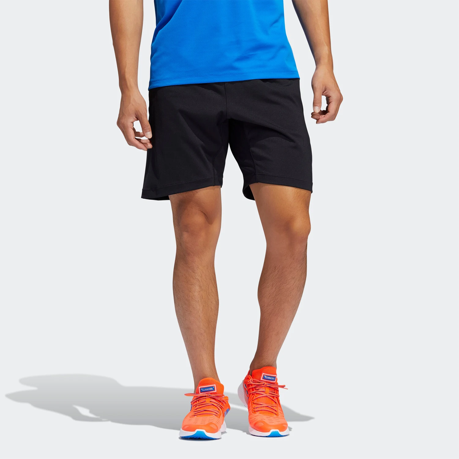 Оригинальные мужские спортивные повседневные тренировочные шорты Adidas FJ6129
Оригинальные мужские спортивные повседневные тренировочные шорты Adidas FJ6129