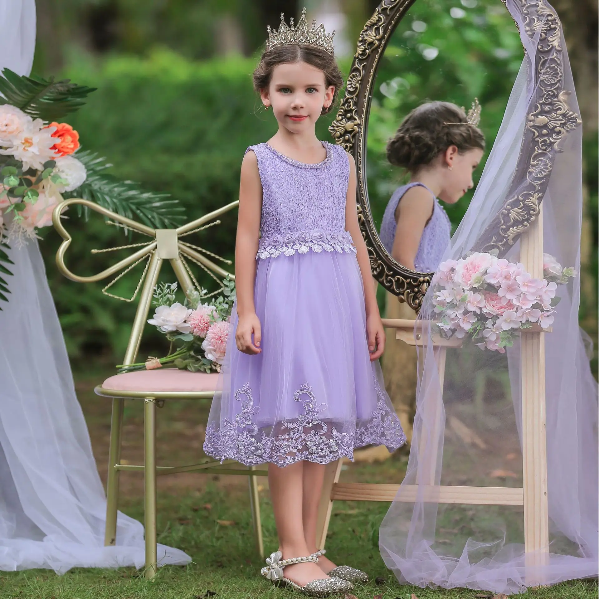 Summer Children's Lace Sequins Embroidered Waist Three-Dimensional Flower Design Girl High-end Party Dress
Summer Children's Lace Sequins Embroidered Waist Three-Dimensional Flower Design Girl High-end Party Dress