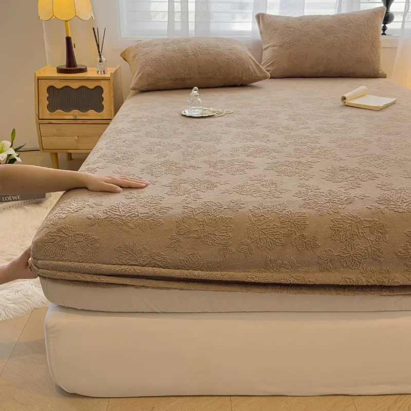 2025 new milk fleece three-dimensional carved fitted sheet three-piece winter bedspread fleece flannel mattress protective cover
2025 new milk fleece three-dimensional carved fitted sheet three-piece winter bedspread fleece flannel mattress protective cover