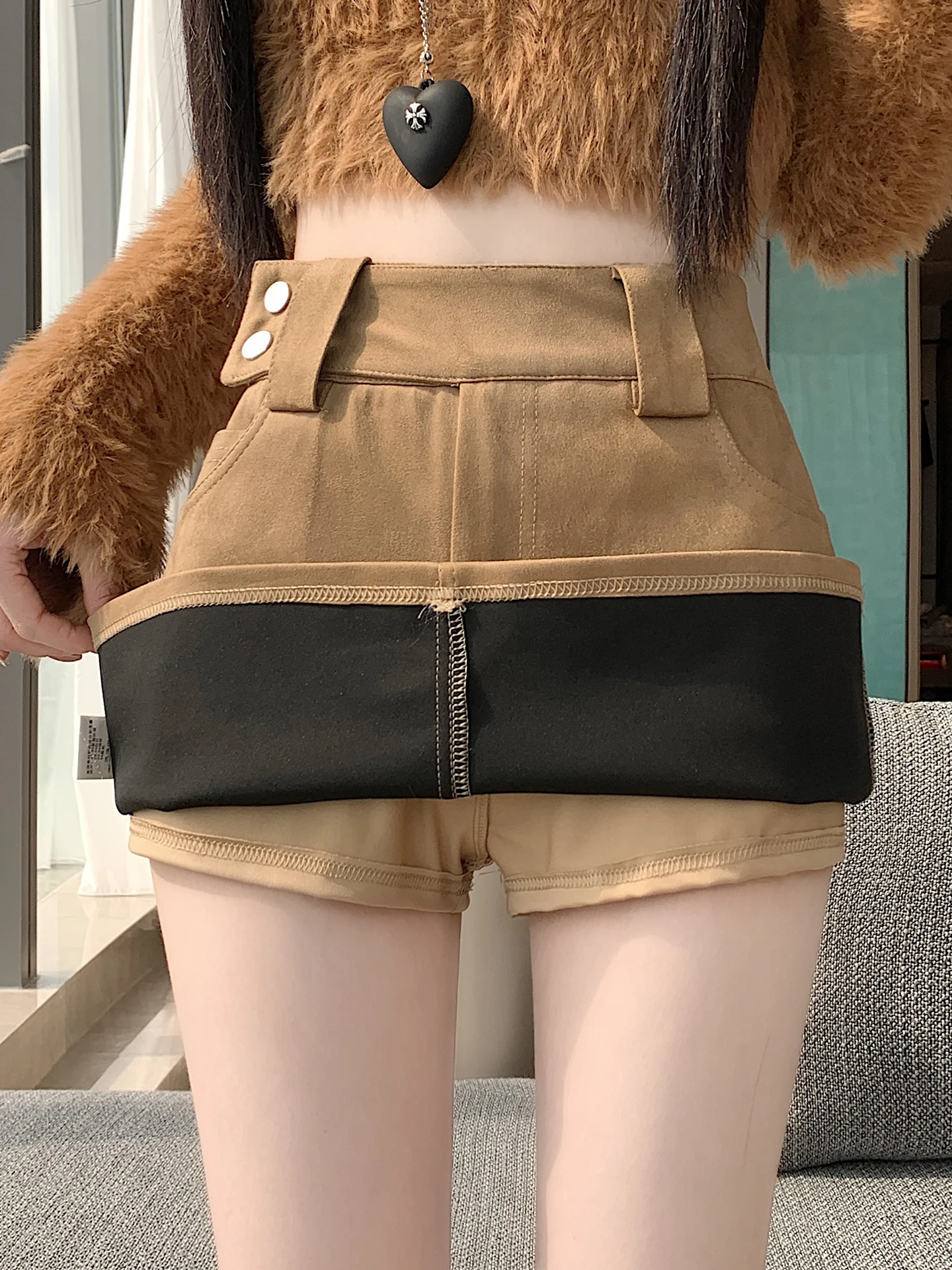 Brown Deer Suede A-Line Skirt Women's Autumn Winter High Waist Bodycon Skirt Casual Style Resistant to Deformation
Brown Deer Suede A-Line Skirt Women's Autumn Winter High Waist Bodycon Skirt Casual Style Resistant to Deformation