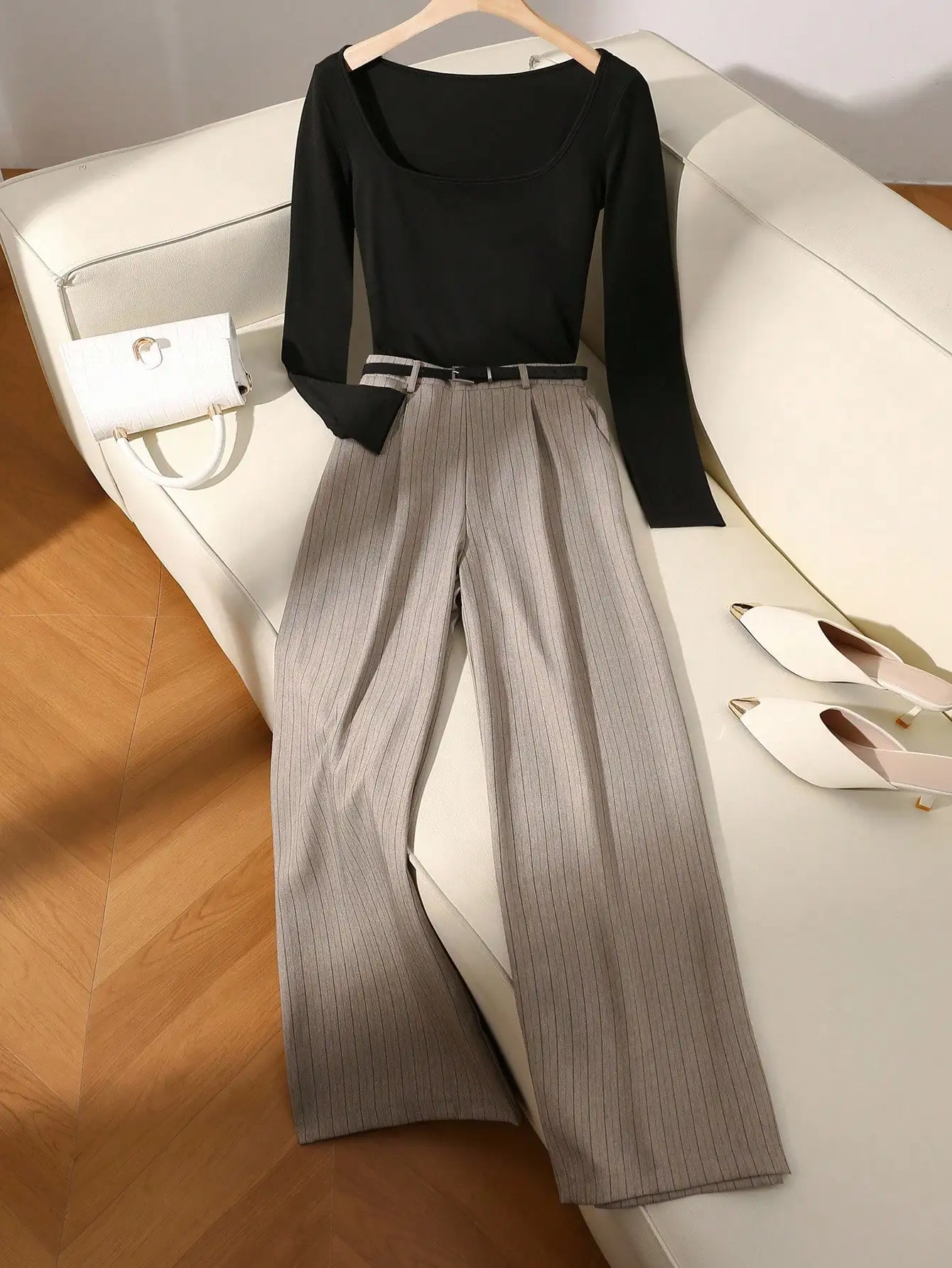 Women's Square Neck Striped Wide-Leg Pants Set, Black & Grey, Minimalist Sophisticated Style Casual Commute Two-Piece Outfit
Women's Square Neck Striped Wide-Leg Pants Set, Black & Grey, Minimalist Sophisticated Style Casual Commute Two-Piece Outfit