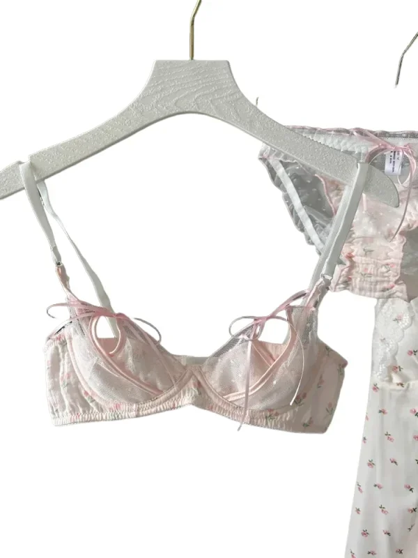KUCLUT Kawaii Lace Bralette Set Japanese Floral Mesh Underwear Summer Ultra-Thin Lace-Up Cutout Romantic Bra 2024 New Kawaii set
KUCLUT Kawaii Lace Bralette Set Japanese Floral Mesh Underwear Summer Ultra-Thin Lace-Up Cutout Romantic Bra 2024 New Kawaii set