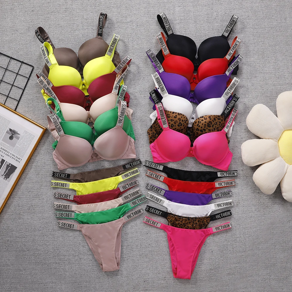 Комплект женского сексуального белья Victoria's Secret: новый классический бюстгальтер и трусики с кружевной отделкой, поддерживающие, регулируемые, комплекты кружевного белья
Комплект женского сексуального белья Victoria's Secret: новый классический бюстгальтер и трусики с кружевной отделкой, поддерживающие, регулируемые, комплекты кружевного белья