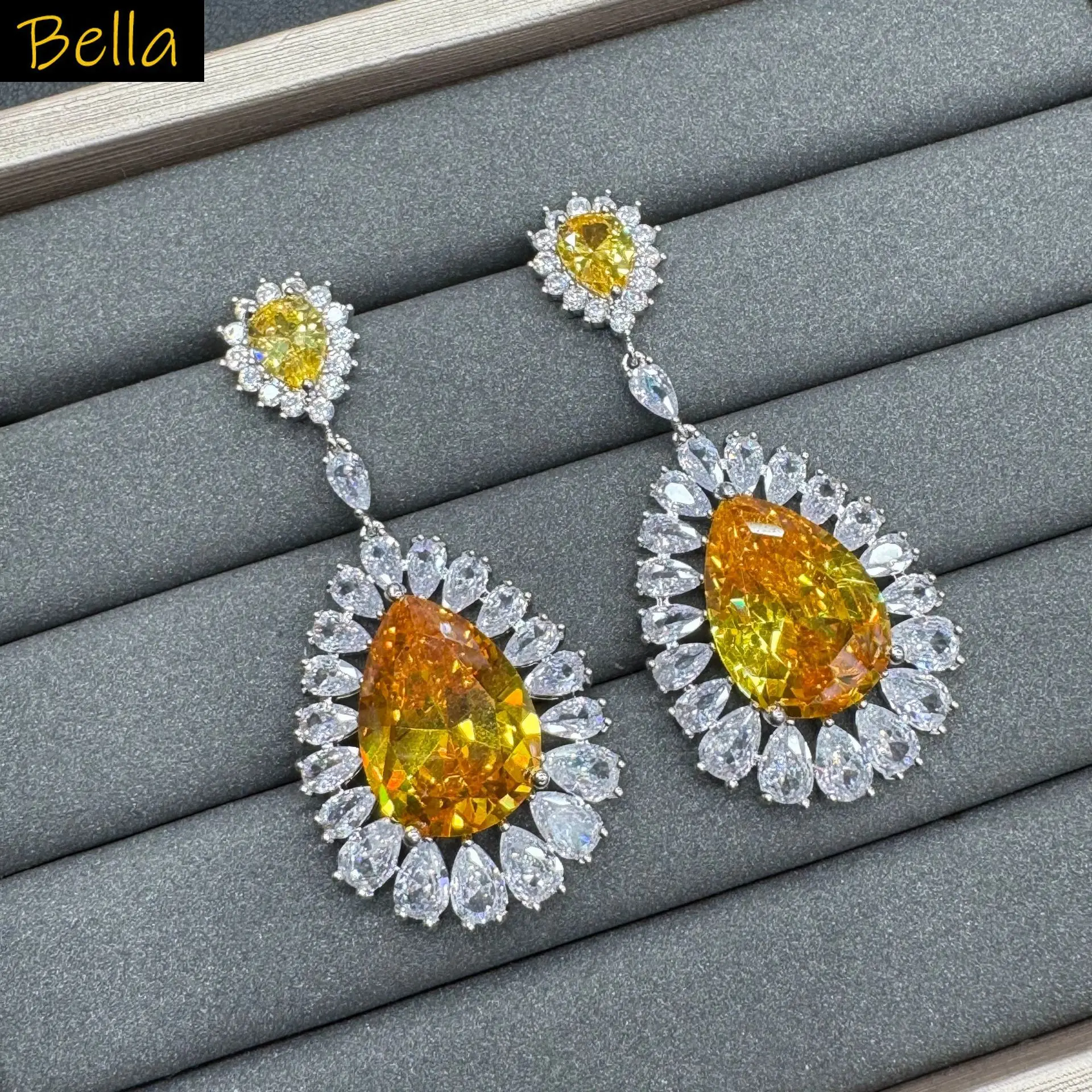 elegant zirconia earrings for women luxury jewelry yellow dark blue white champagne water drop earrings gift female
elegant zirconia earrings for women luxury jewelry yellow dark blue white champagne water drop earrings gift female