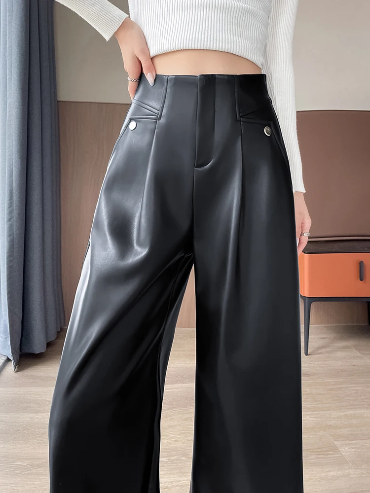 Autumn Winter Brown PU Leather Pants Women 2024 New Korean Fashion Loose Casual High Waist Wide Leg Long Pants Pocket Trousers
Autumn Winter Brown PU Leather Pants Women 2024 New Korean Fashion Loose Casual High Waist Wide Leg Long Pants Pocket Trousers