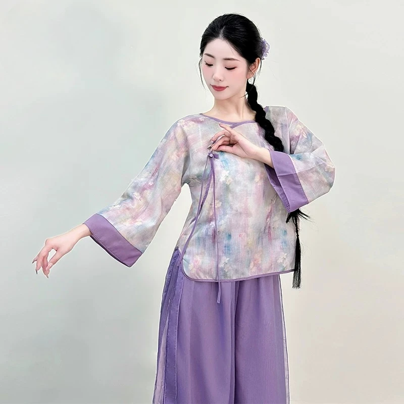 Printed Chinese Classical Dance Gauze Top Women Daily Wear Flowy Chiffon Cover Up Folk Dance Stage Performance Costume
Printed Chinese Classical Dance Gauze Top Women Daily Wear Flowy Chiffon Cover Up Folk Dance Stage Performance Costume