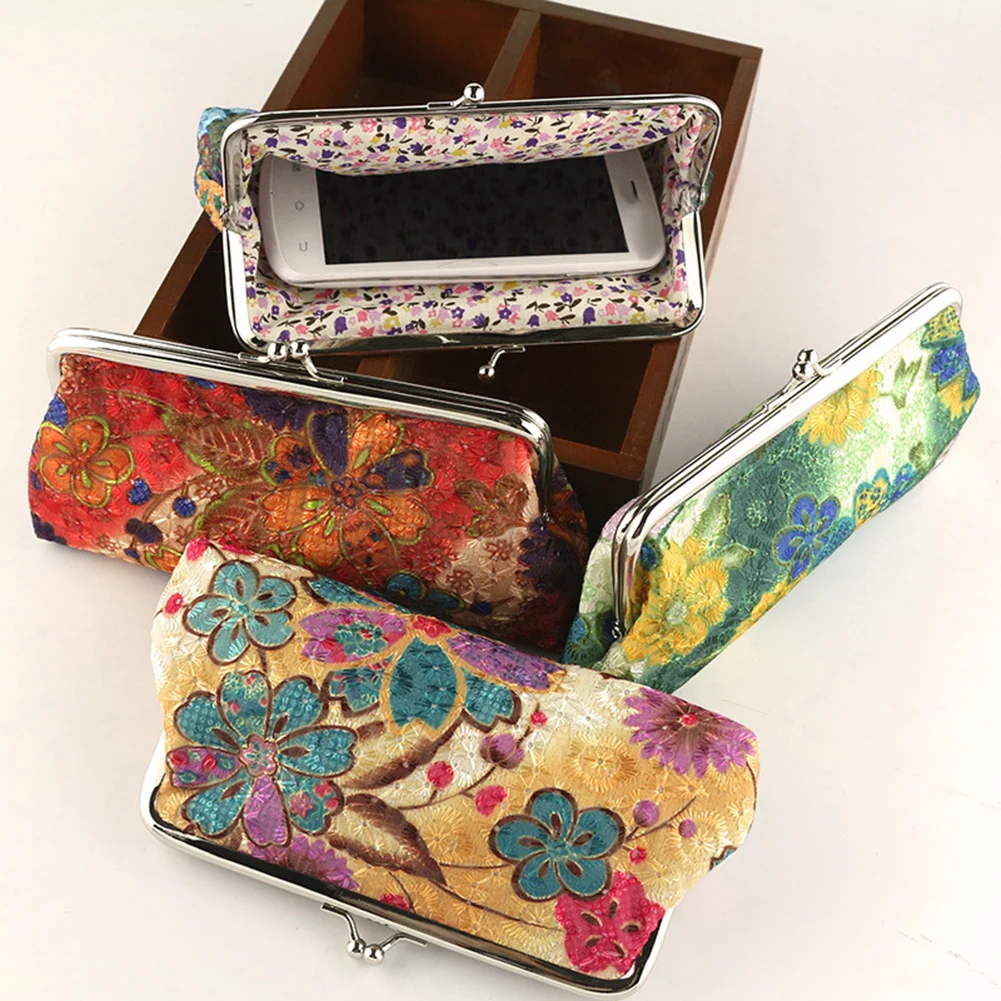 Hot Vintage Women Flower Kiss Lock Long Coin Purse Phones Keys Holder Wallet Gift
Hot Vintage Women Flower Kiss Lock Long Coin Purse Phones Keys Holder Wallet Gift