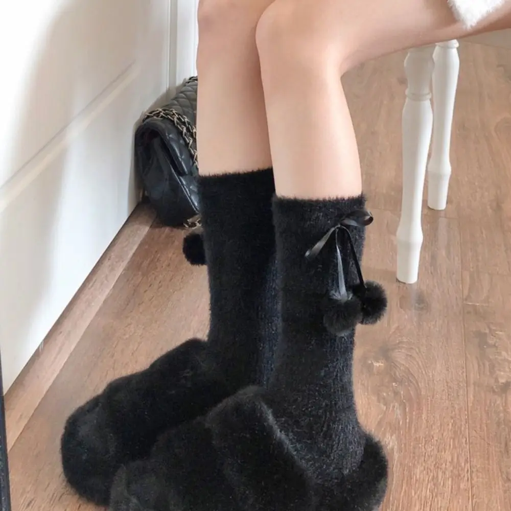 Fashion Plush Balls Mink Fur Socks Sweet Soft Plush Socks Hosiery Thicken Thicken Warm Socks Women
Fashion Plush Balls Mink Fur Socks Sweet Soft Plush Socks Hosiery Thicken Thicken Warm Socks Women