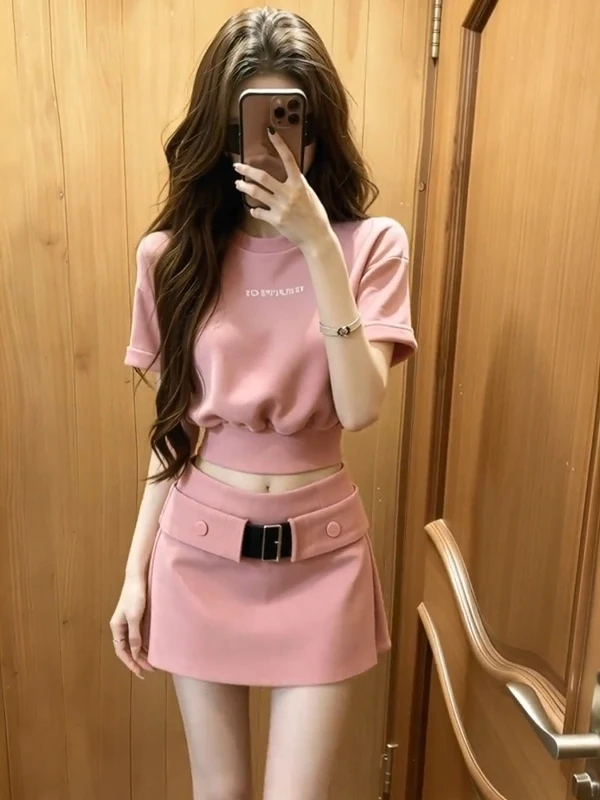 Fashionable High Waist Short Sleeve Women's Set Summer New Style College Style Pink Top Half Skirt Two Piece Suit
Fashionable High Waist Short Sleeve Women's Set Summer New Style College Style Pink Top Half Skirt Two Piece Suit