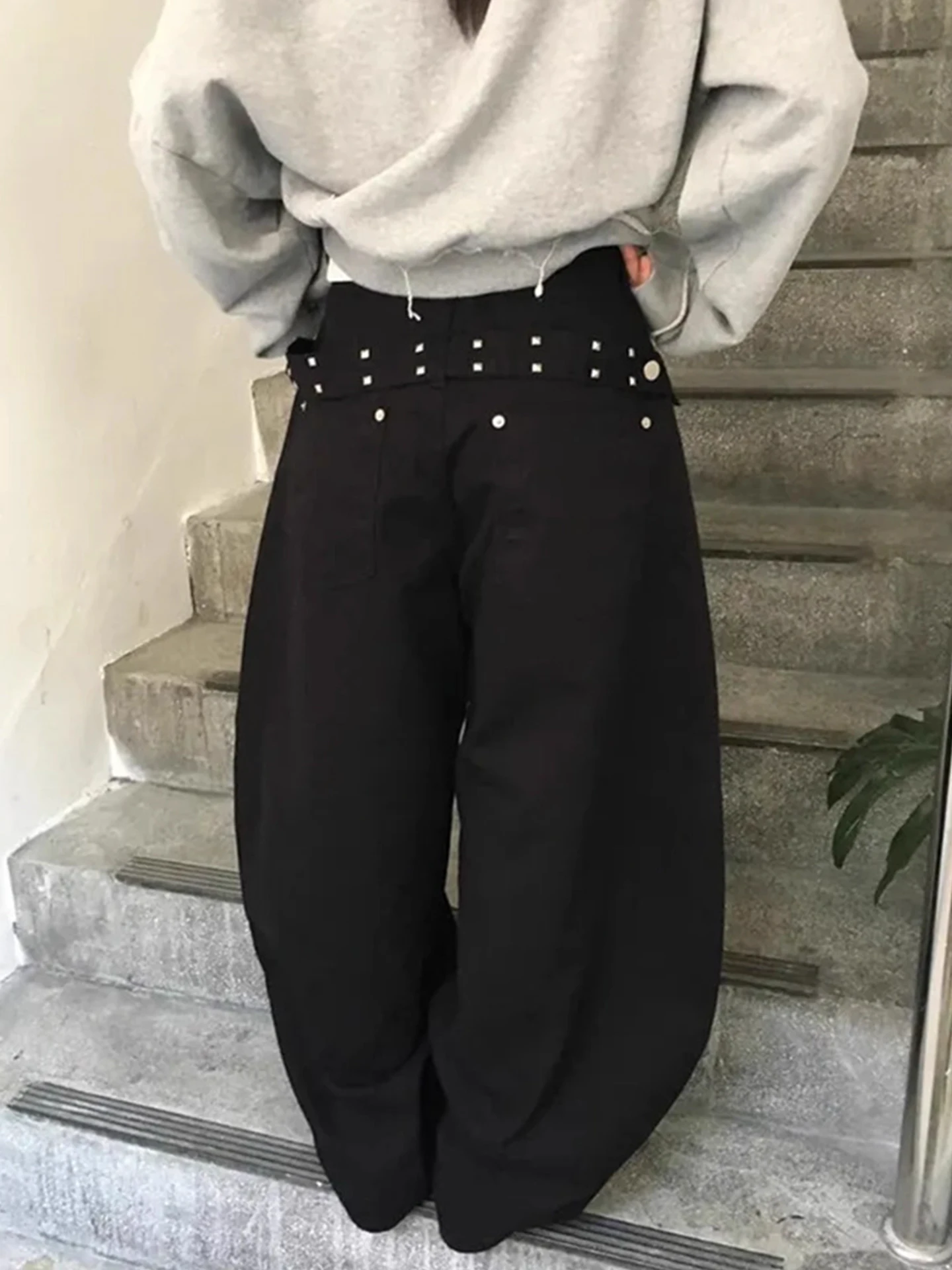 High Waist Wide Leg Denim Jeans Women's Ba Belt Rivet Decoration Personali Winter New Sle Cotton Material Loose Fit
High Waist Wide Leg Denim Jeans Women's Ba Belt Rivet Decoration Personali Winter New Sle Cotton Material Loose Fit