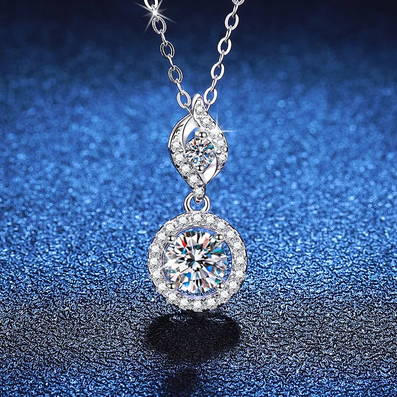 Platinum PT95018k Gold Necklace, Moissanite Pendant, Versatile Temperament Pendant, 1 Carat Moissanite High-end Necklace
Platinum PT95018k Gold Necklace, Moissanite Pendant, Versatile Temperament Pendant, 1 Carat Moissanite High-end Necklace