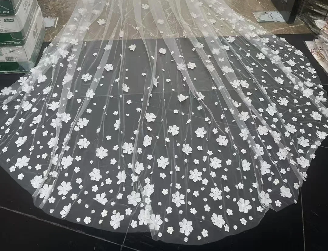 Romantic 3D Flowers Wedding Veil 1 Layer Cathedral Bridal Veil Cute Veils Long Accessory for Brides
Romantic 3D Flowers Wedding Veil 1 Layer Cathedral Bridal Veil Cute Veils Long Accessory for Brides