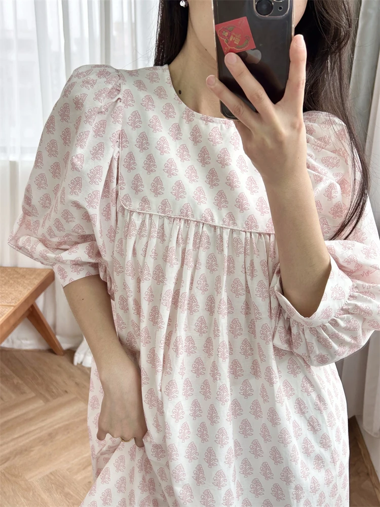 Sweet and Leisure Style 2024 Summer New Pink Flower Print Age Reducing Loose Bubble Sleeve Dress for Women Self portrait dress
Sweet and Leisure Style 2024 Summer New Pink Flower Print Age Reducing Loose Bubble Sleeve Dress for Women Self portrait dress