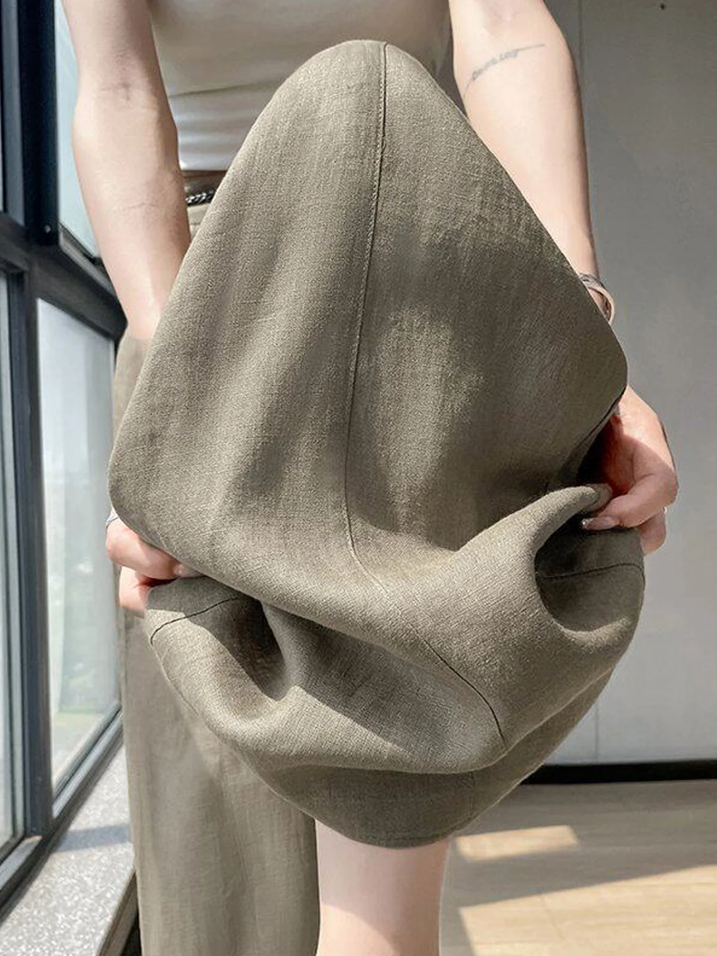 High Waist Wide Leg Pants Asymmetrical Knife Linen Floor Length Casual Loose Fit Summer Pants for Women
High Waist Wide Leg Pants Asymmetrical Knife Linen Floor Length Casual Loose Fit Summer Pants for Women