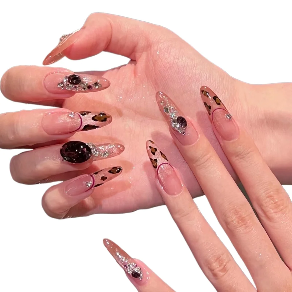 *Autumn and winter manicure big diamond flash fake nail patch leopard print wearing nail cat eye rich thousand gold manicure
*Autumn and winter manicure big diamond flash fake nail patch leopard print wearing nail cat eye rich thousand gold manicure