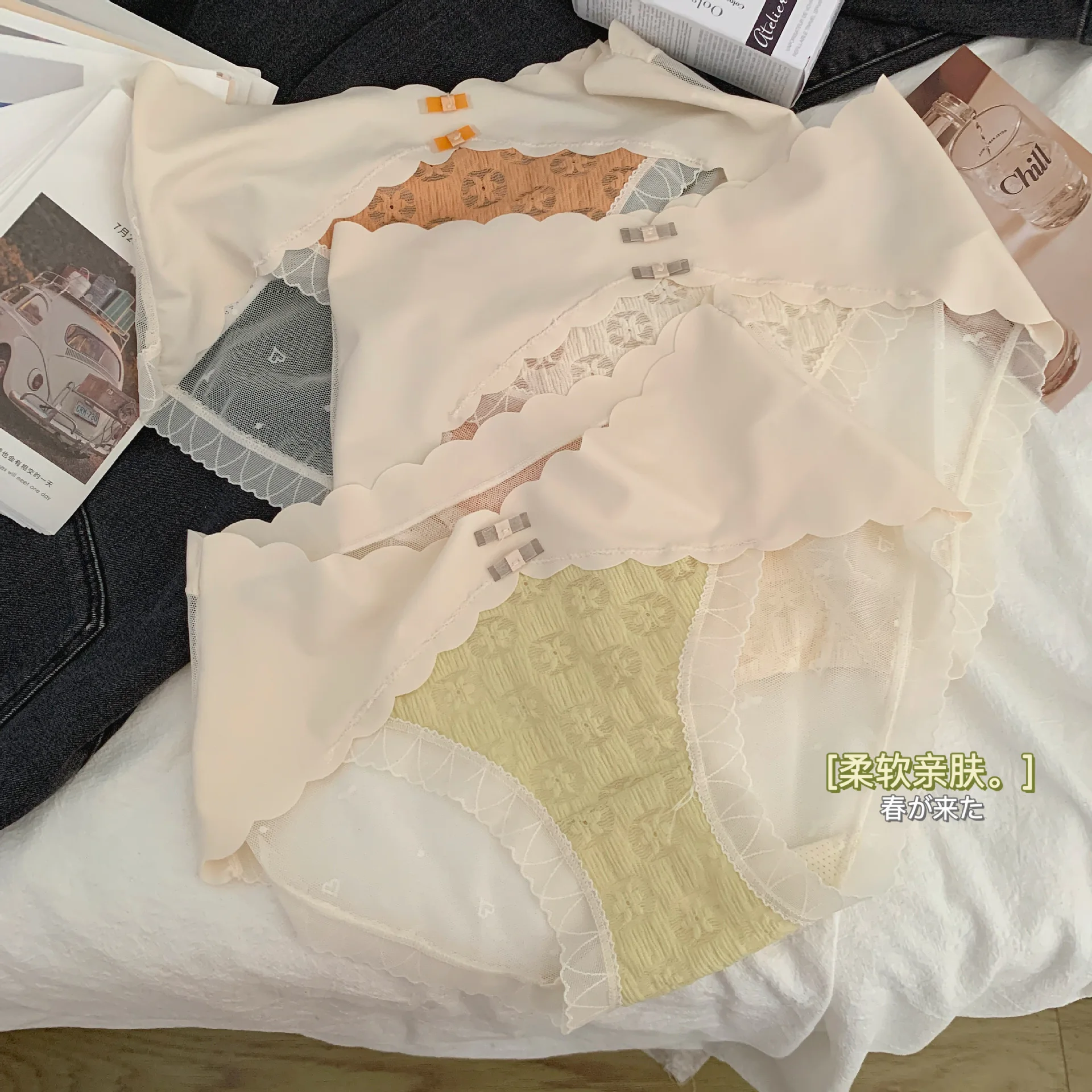 French Panty Women's Underwear Sexy Lace Panties Girls' Hollow Out Comfort Briefs Mid Waist Seamless Underpants Female Lingerie
French Panty Women's Underwear Sexy Lace Panties Girls' Hollow Out Comfort Briefs Mid Waist Seamless Underpants Female Lingerie