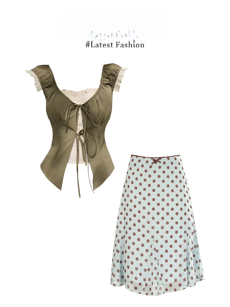 Parkyeon High Waist Floral Patchwork T-Shirt And Skirt Set Casual Summer Fashion Sleeveless Top with Gathered Waist
Parkyeon High Waist Floral Patchwork T-Shirt And Skirt Set Casual Summer Fashion Sleeveless Top with Gathered Waist