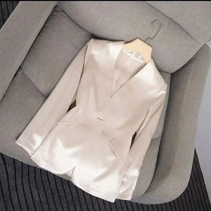 Acetate Satin ort Fit Women's Spring Summer New Sle Casual Thin V-ne Seven-sve Pure Color Versatile Faion
Acetate Satin ort Fit Women's Spring Summer New Sle Casual Thin V-ne Seven-sve Pure Color Versatile Faion