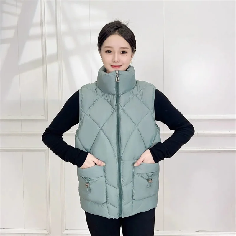 2025 женский свободный жилет с хлопковой подкладкой, зимняя женская модная парка, жилет, топ, корейский женский пуховый хлопковый жилет большого размера 5XL
2025 женский свободный жилет с хлопковой подкладкой, зимняя женская модная парка, жилет, топ, корейский женский пуховый хлопковый жилет большого размера 5XL