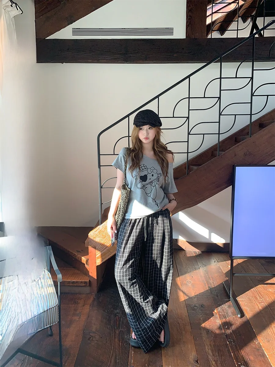 Loose Vintage Plaid Casual Pants High Waist Straight Leg Floor-Length Comfortable plus Size Korean Sle Lazy Sle Trousers
Loose Vintage Plaid Casual Pants High Waist Straight Leg Floor-Length Comfortable plus Size Korean Sle Lazy Sle Trousers