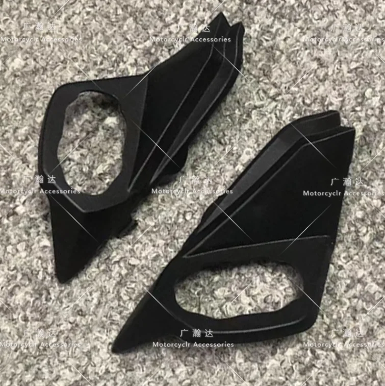 Motorcycle Accessories front turn signal left and right lamp holder shell Fairing Fit For Kawasaki Z800 2013-14-15-16
Motorcycle Accessories front turn signal left and right lamp holder shell Fairing Fit For Kawasaki Z800 2013-14-15-16