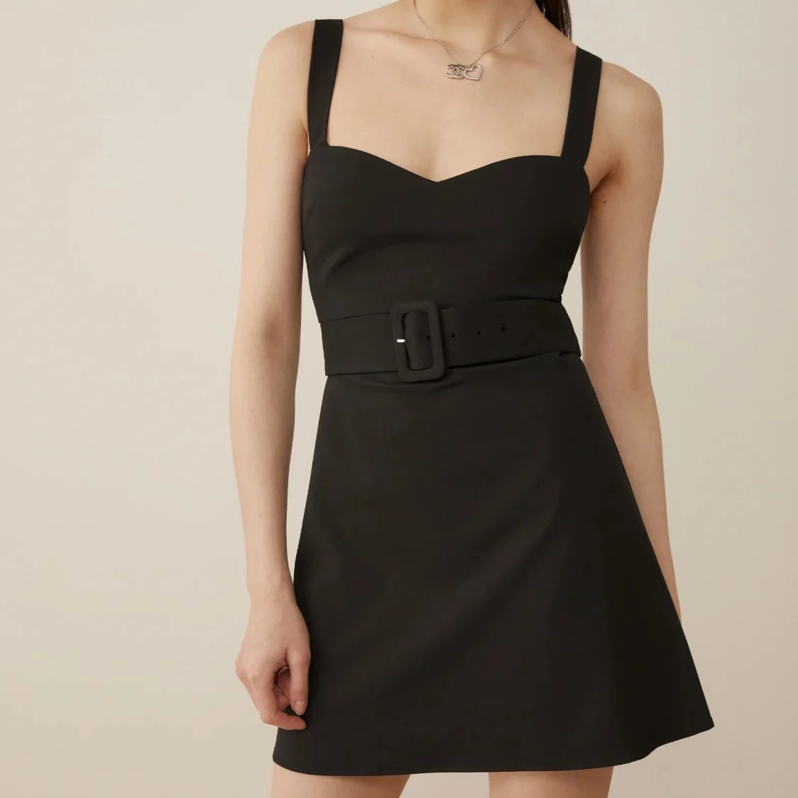 Women's slim mini suspender dress casual high waist short a-line dress with belt
Women's slim mini suspender dress casual high waist short a-line dress with belt