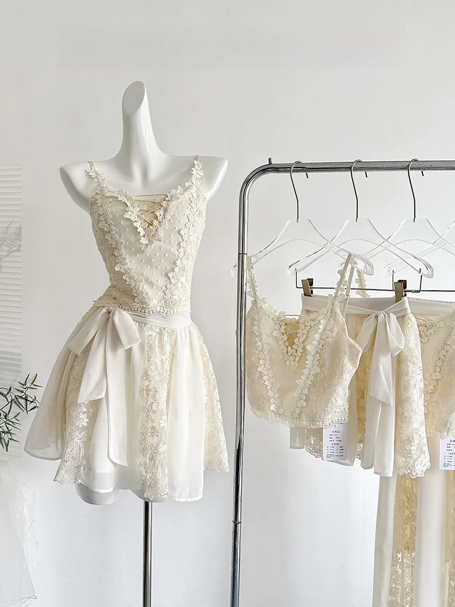 Luckymann Double City Love Letter Show Style Lace Halter Top Lace Splicing Bow Short Skirt Long Dress Fashion Set for Women
Luckymann Double City Love Letter Show Style Lace Halter Top Lace Splicing Bow Short Skirt Long Dress Fashion Set for Women