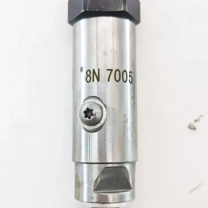 8N-7005 8N7005 Fuel Injector Nozzle for Excavator Engine CAT 3304 3304B 3306 3306B
8N-7005 8N7005 Fuel Injector Nozzle for Excavator Engine CAT 3304 3304B 3306 3306B