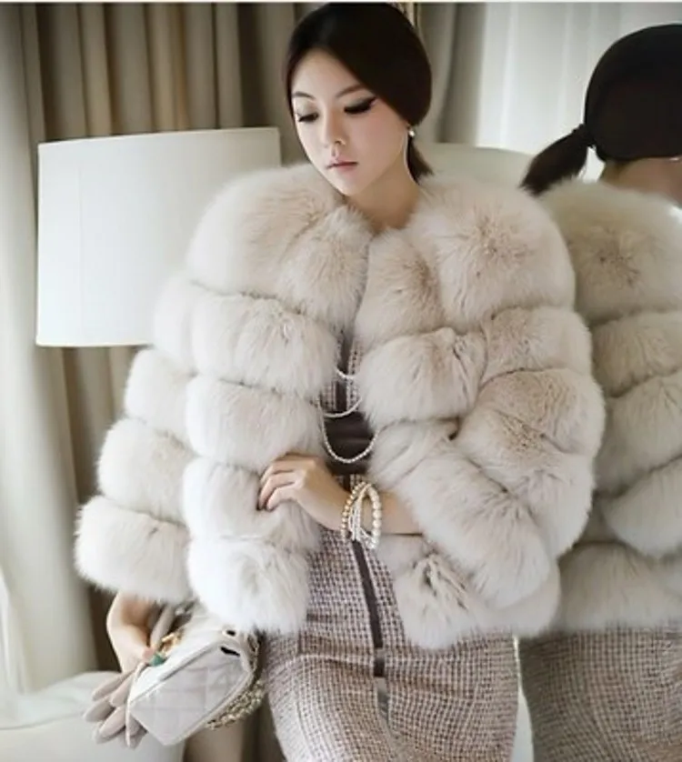Blue 2023 New Winter Real Fox Fur Coat Thick Warm Women's Jacket Outwear
Blue 2023 New Winter Real Fox Fur Coat Thick Warm Women's Jacket Outwear