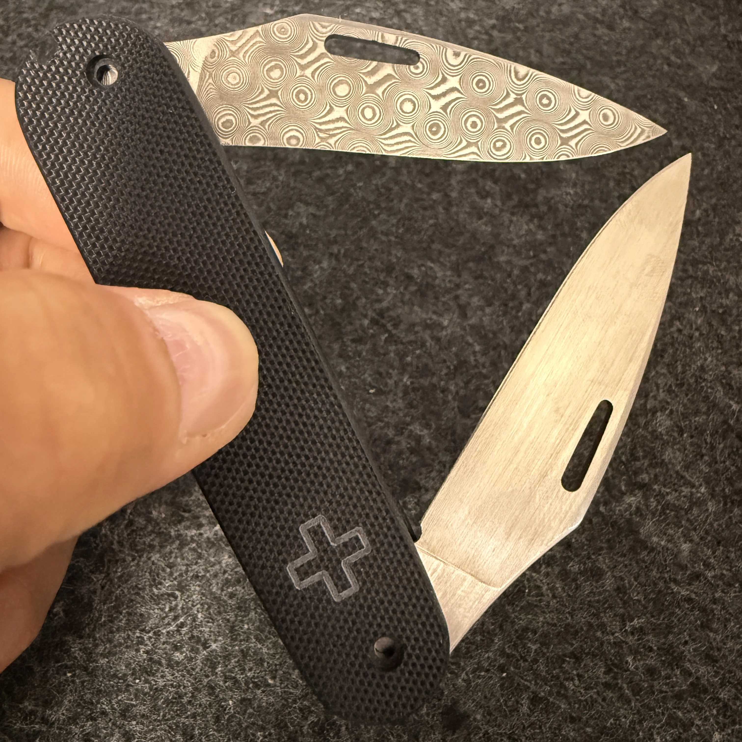 2 Sharps Handmade VG10 Steel / Damascus Steel Sword Style Blade For 91mm Victorinox Swiss Army Knife SAK DIY Accessories
2 Sharps Handmade VG10 Steel / Damascus Steel Sword Style Blade For 91mm Victorinox Swiss Army Knife SAK DIY Accessories