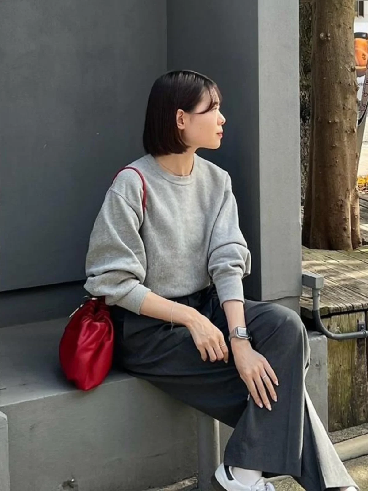 Grey Sweatshirt Loose Casual round Neck Overhead Style Spring 2025 New Fashion Elegant Lazy Fashion Women's Top
Grey Sweatshirt Loose Casual round Neck Overhead Style Spring 2025 New Fashion Elegant Lazy Fashion Women's Top
