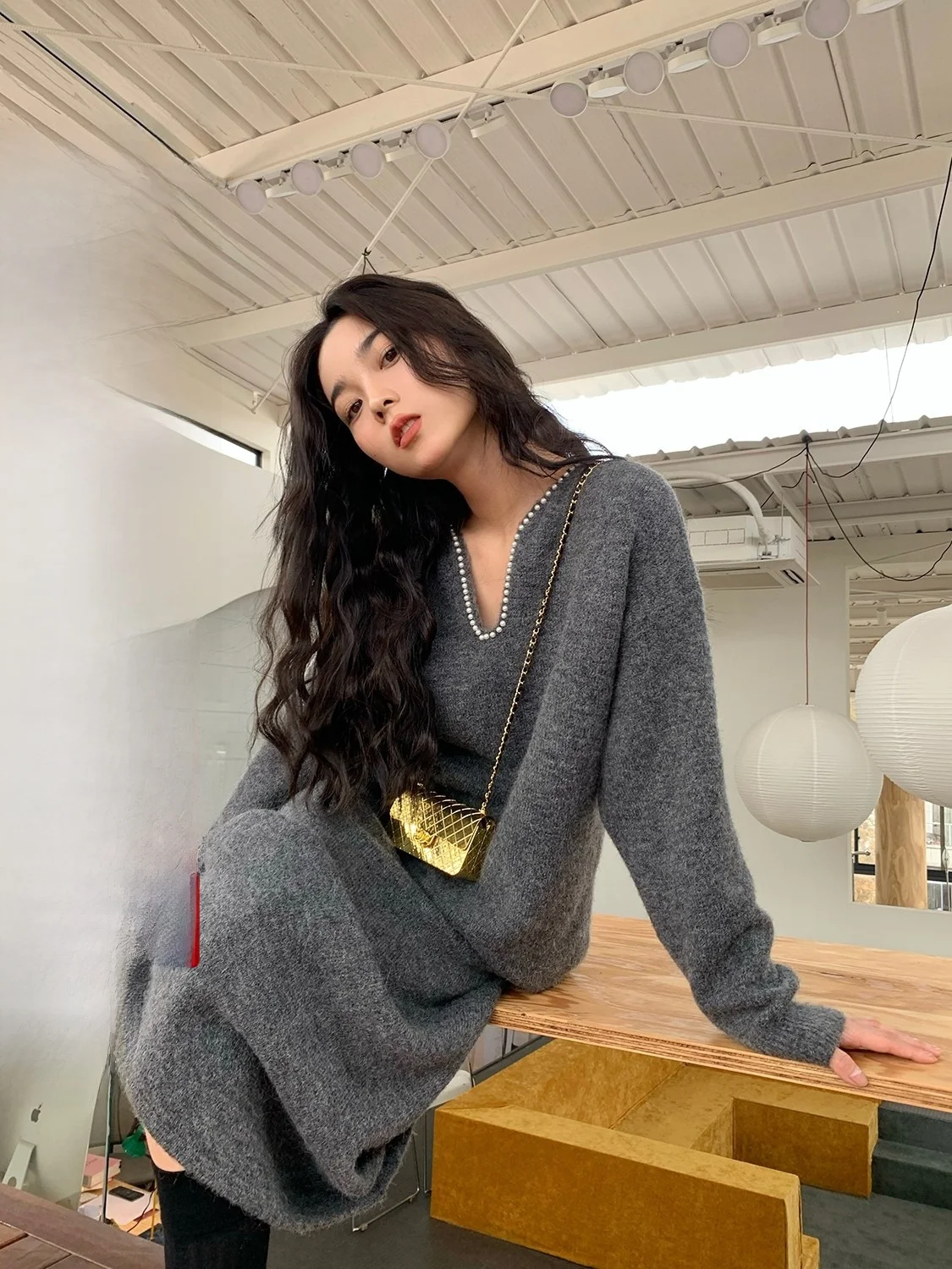 Женский вязаный свитер Iceollo из шерсти, осенне-зимний, с V-образным вырезом, длинный, базовый слой, модный уличный стиль, зимний...
Женский вязаный свитер Iceollo из шерсти, осенне-зимний, с V-образным вырезом, длинный, базовый слой, модный уличный стиль, зимний...