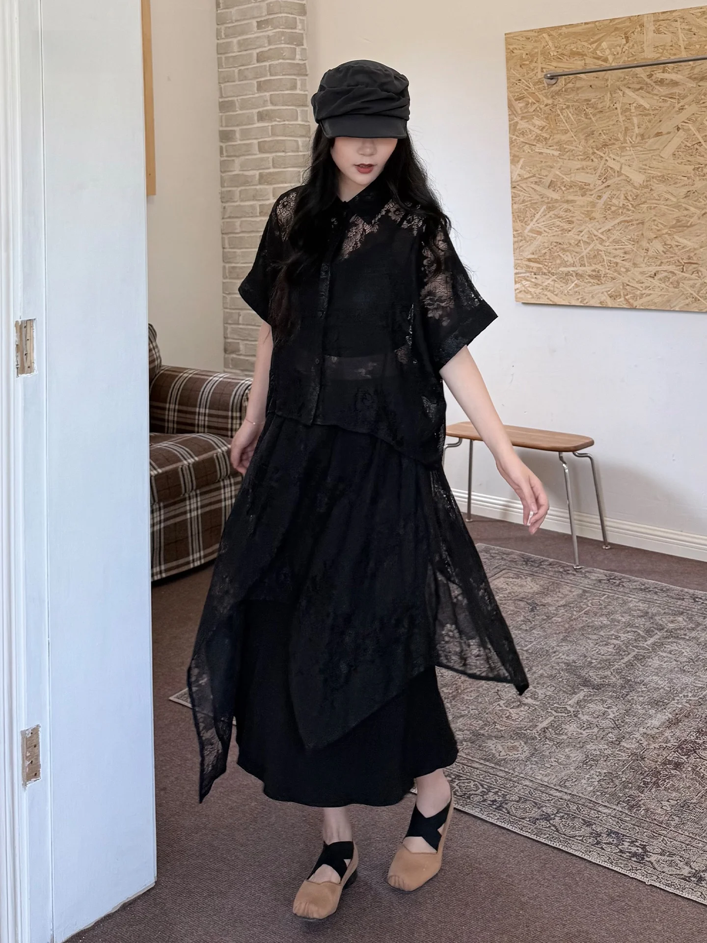 Land And Mountain Island Lace Sensation Dark Series Short Sleeve Shirt Double Layer Ladies Blouse Skirt Set High Waist
Land And Mountain Island Lace Sensation Dark Series Short Sleeve Shirt Double Layer Ladies Blouse Skirt Set High Waist