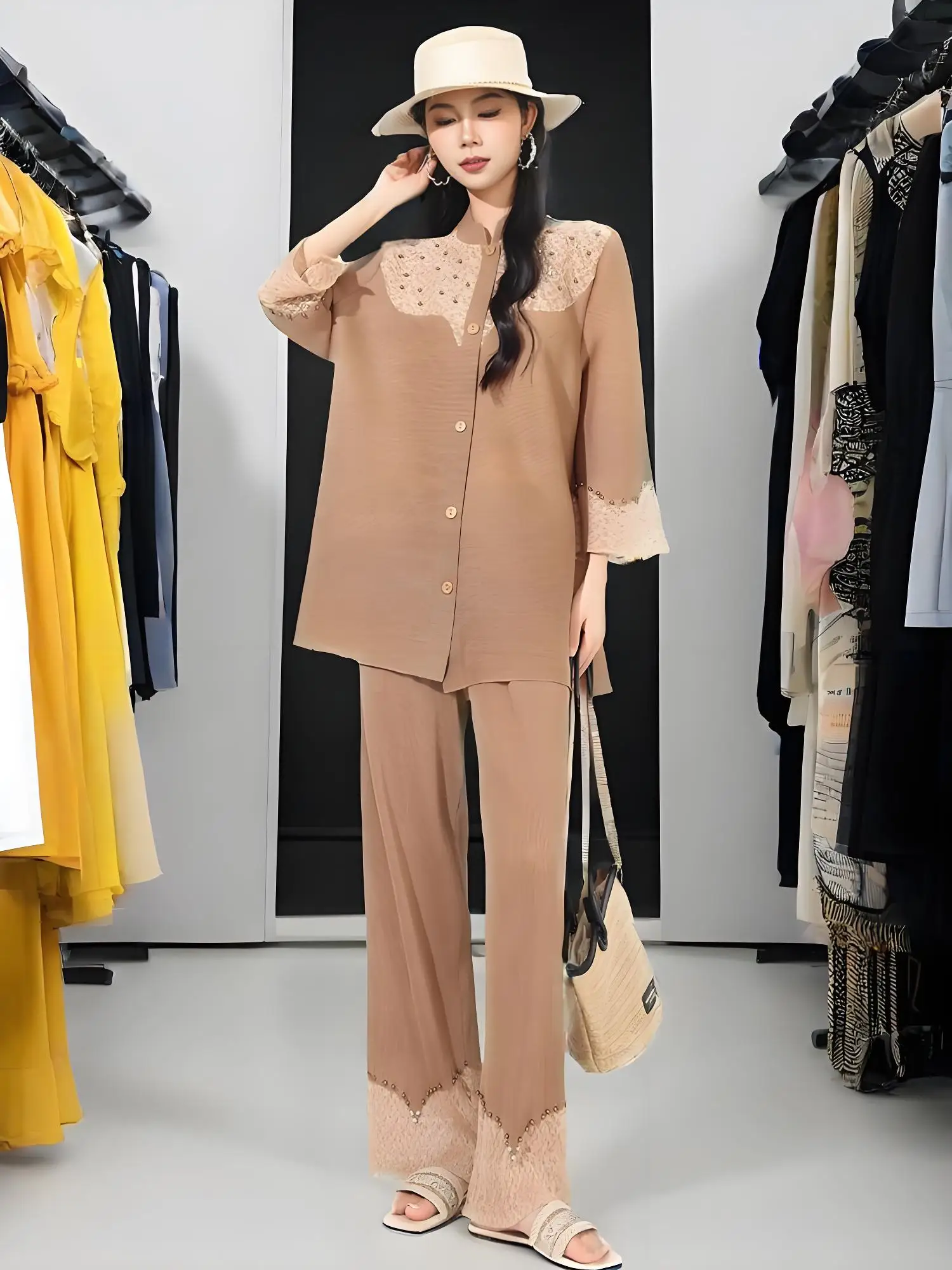 Miyake Autumn New 2025 Comfort Suit Women's Fashion Temperament Loose Pleated Small Man Wear Top Straight Pants Two-piece Set
Miyake Autumn New 2025 Comfort Suit Women's Fashion Temperament Loose Pleated Small Man Wear Top Straight Pants Two-piece Set