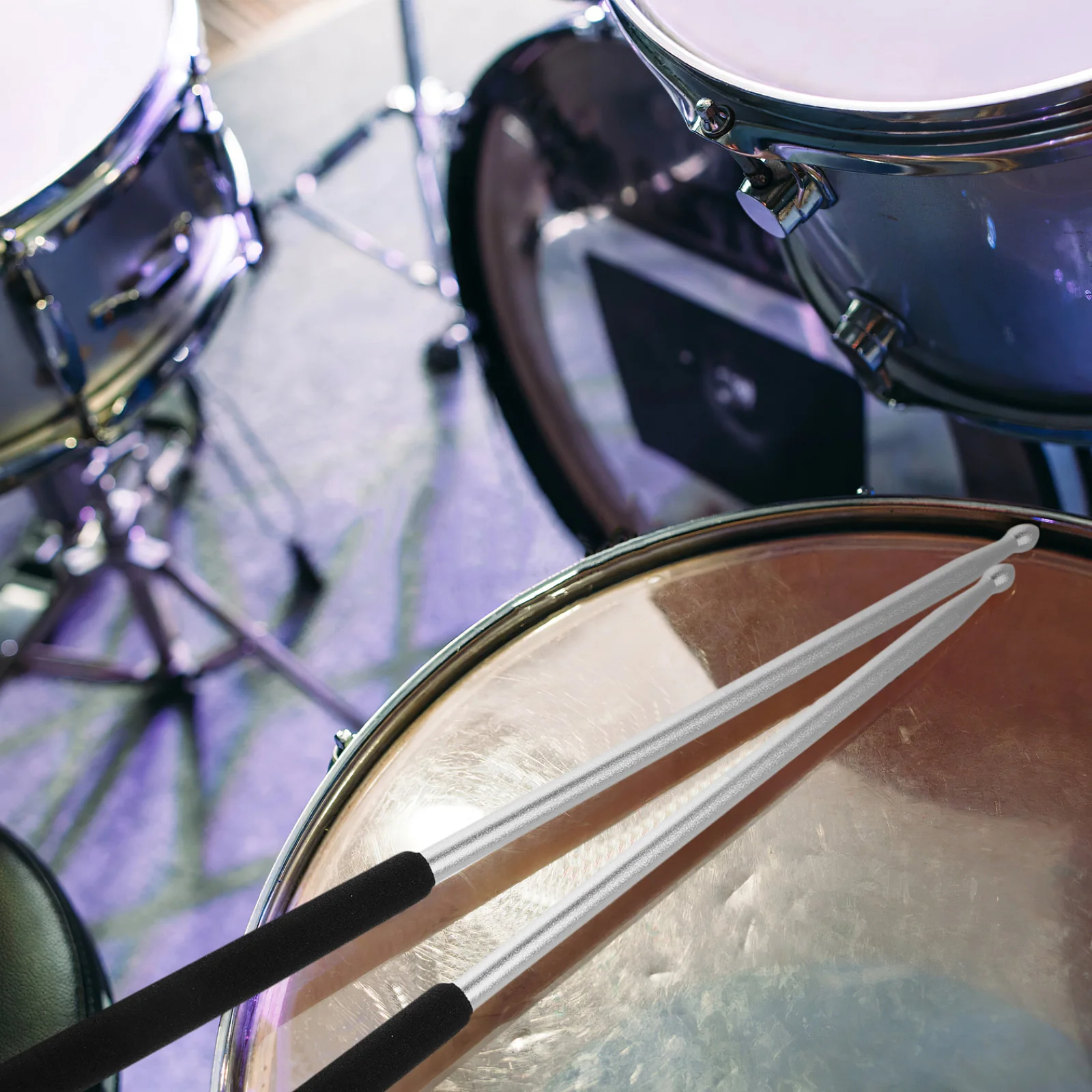 1Pair Aluminum Alloy Heavy Drumsticks Solid Metal Portable Rhythm Sticks for Acoustic Jazz Drums Percussion Instrument
1Pair Aluminum Alloy Heavy Drumsticks Solid Metal Portable Rhythm Sticks for Acoustic Jazz Drums Percussion Instrument