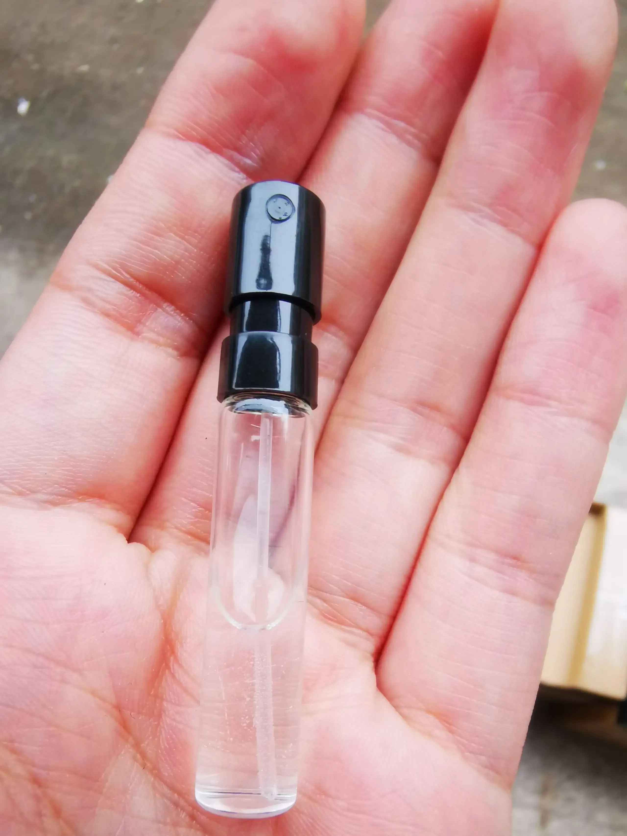 100pcs 1ml 1.5ml 2ml Bayonet Bottle Sample French Pump Perfume Bottle Sprayer Plastic Nozzle Glass Bayonet Black White Color
100pcs 1ml 1.5ml 2ml Bayonet Bottle Sample French Pump Perfume Bottle Sprayer Plastic Nozzle Glass Bayonet Black White Color