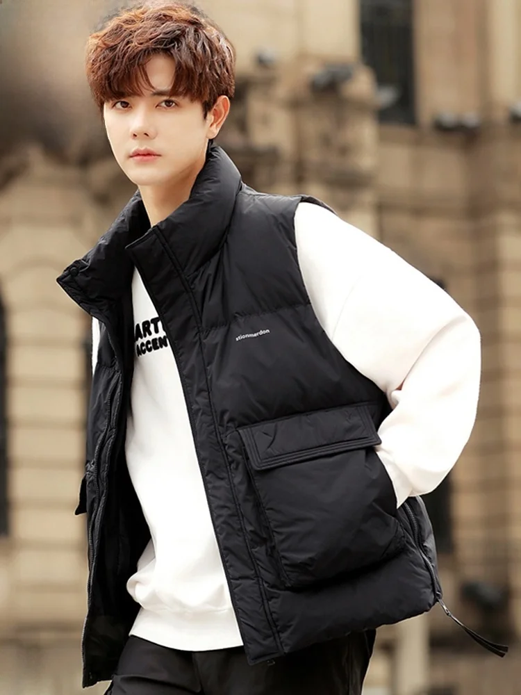 Men's Lightweight down Vest 2025 Winter New Warm Stand Collar Jacket Nylon Fabric Loose Fit Youthful Style Pure Color
Men's Lightweight down Vest 2025 Winter New Warm Stand Collar Jacket Nylon Fabric Loose Fit Youthful Style Pure Color