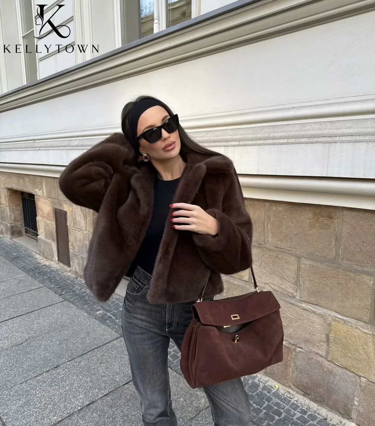 2026 Autumn Winter Faux Fur Coat Women Button Front Turn Down Collar Overcoat Female Thick Long Sleeve Fluffy Outerwear Tops
2026 Autumn Winter Faux Fur Coat Women Button Front Turn Down Collar Overcoat Female Thick Long Sleeve Fluffy Outerwear Tops