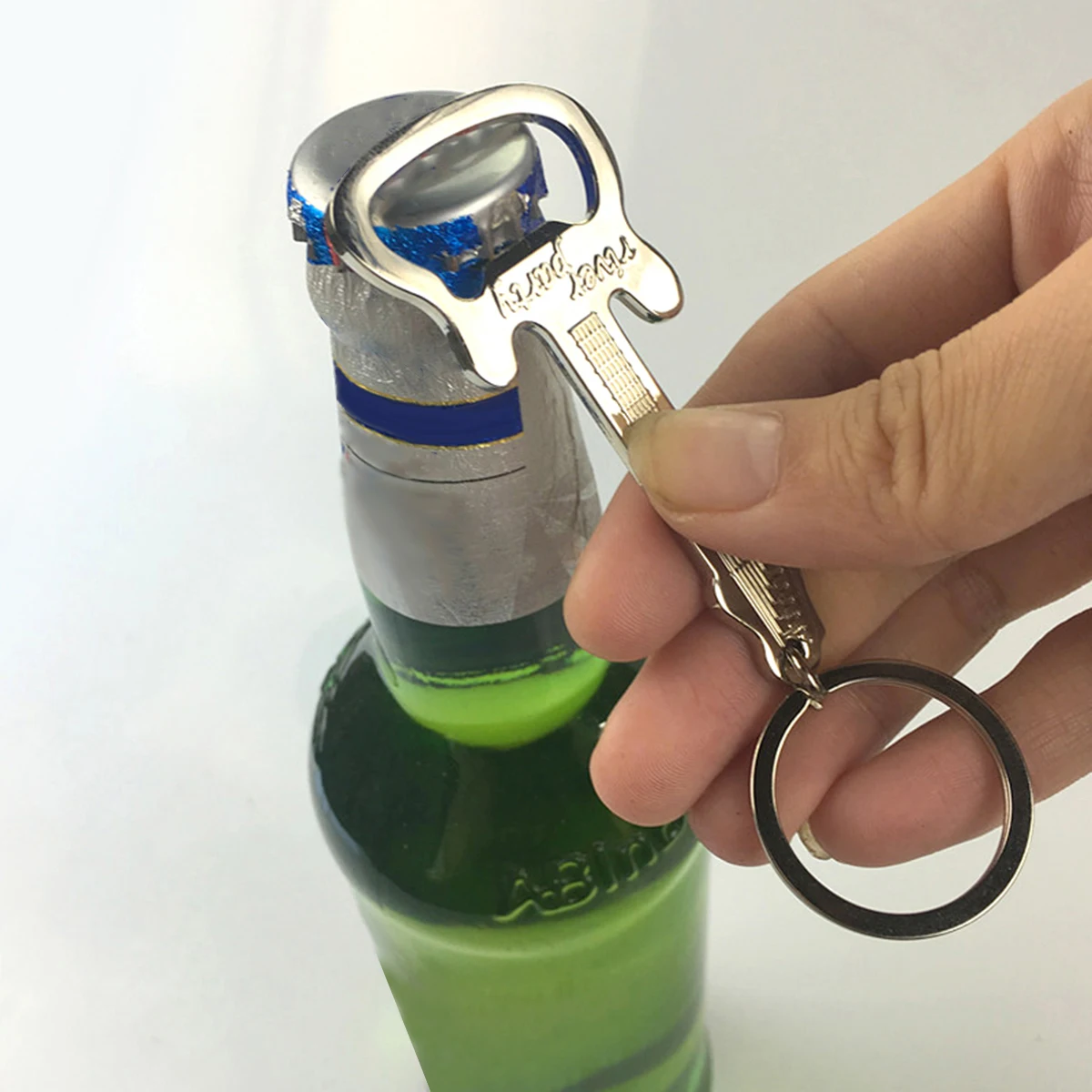 3 шт. металлический брелок для гитары, креативная открывалка для бутылок, стильный брелок для ключей, многофункциональное украшение, брелок для гитары
3 шт. металлический брелок для гитары, креативная открывалка для бутылок, стильный брелок для ключей, многофункциональное украшение, брелок для гитары