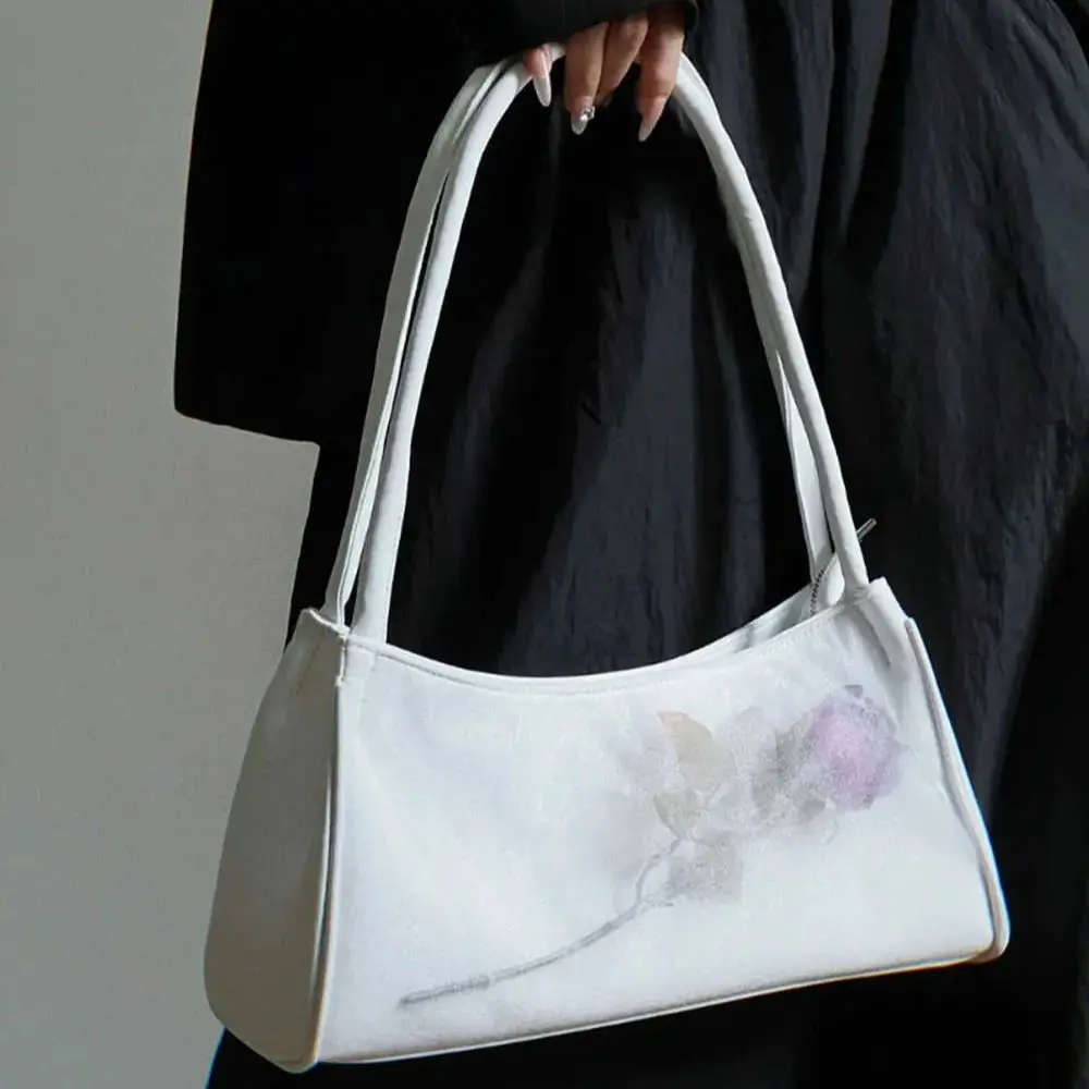 Solid Color Shoulder Bag 2025 New Fashion y2k Three Dimensional Rose Design Large Capacity Shoulder Bag Versatile Female Handbag
Solid Color Shoulder Bag 2025 New Fashion y2k Three Dimensional Rose Design Large Capacity Shoulder Bag Versatile Female Handbag