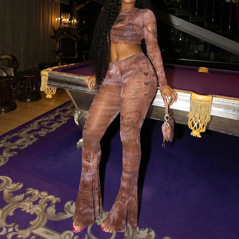 BKLD 2Pcs Casual Style Sexy Printing Perspective Long-sleeved Crop Tops+Flare Pants 2025 High Street Nightclub Outfits For Women
BKLD 2Pcs Casual Style Sexy Printing Perspective Long-sleeved Crop Tops+Flare Pants 2025 High Street Nightclub Outfits For Women