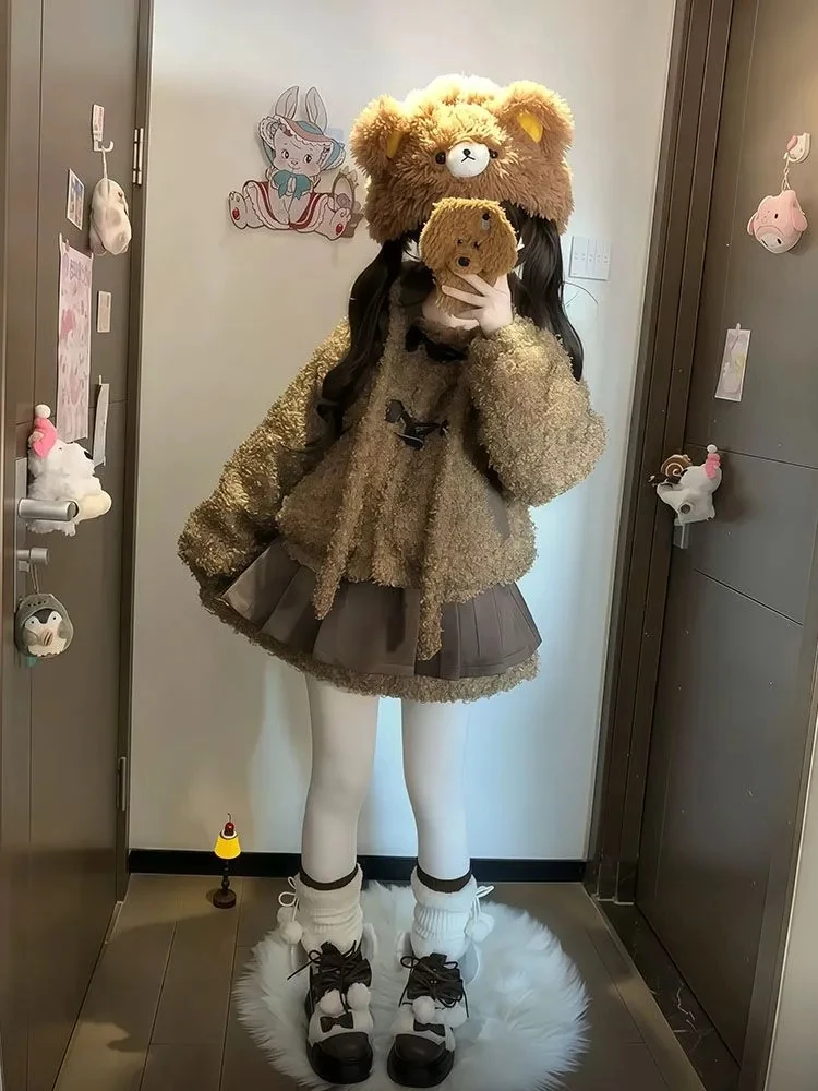 Cute Soft Plump Bear Short Coat Women's Winter Fashion Set Half-Length Pleated Skirt Two-Piece Long Sleeve Cartoon Style
Cute Soft Plump Bear Short Coat Women's Winter Fashion Set Half-Length Pleated Skirt Two-Piece Long Sleeve Cartoon Style